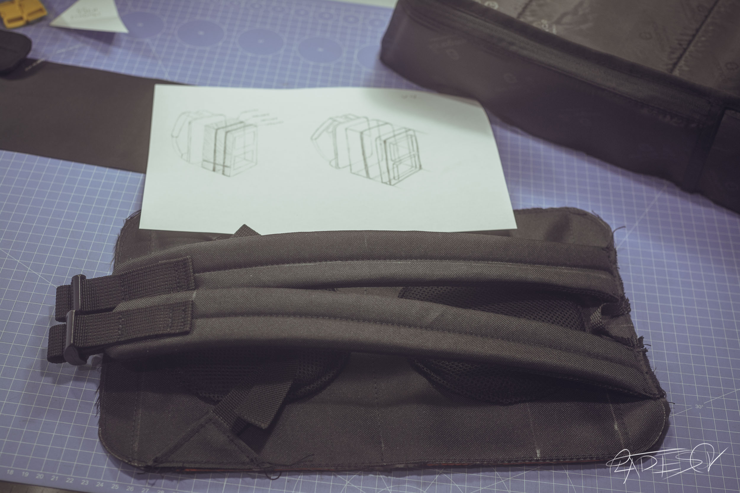 Handgemachter Rucksack von PLADESOV